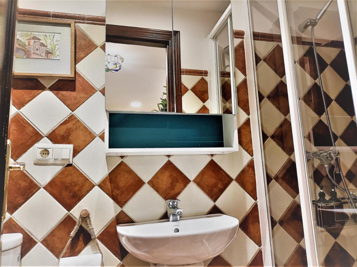 Andalusian Daydream At The Foot Of The Alhambra ! Apartment กรานาดา ภายนอก รูปภาพ